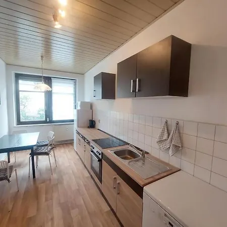 Ferienwohnung Brama - Fur Monteure & Familien - Mit Dachterrasse Apartment *